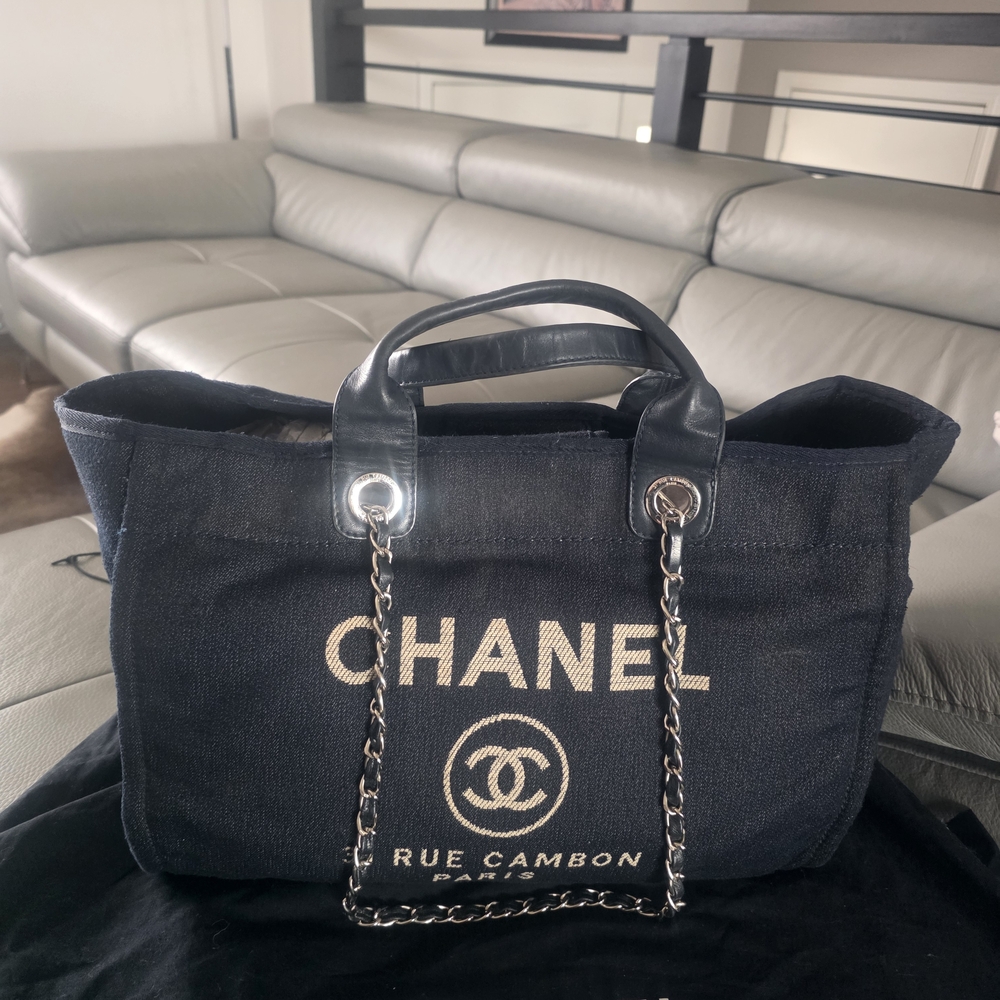 AUTHENTIC CHANEL DEAUVILLE DARK NAVY DENIM TOTE WITH LEATHER /SILVER HARDWARE.